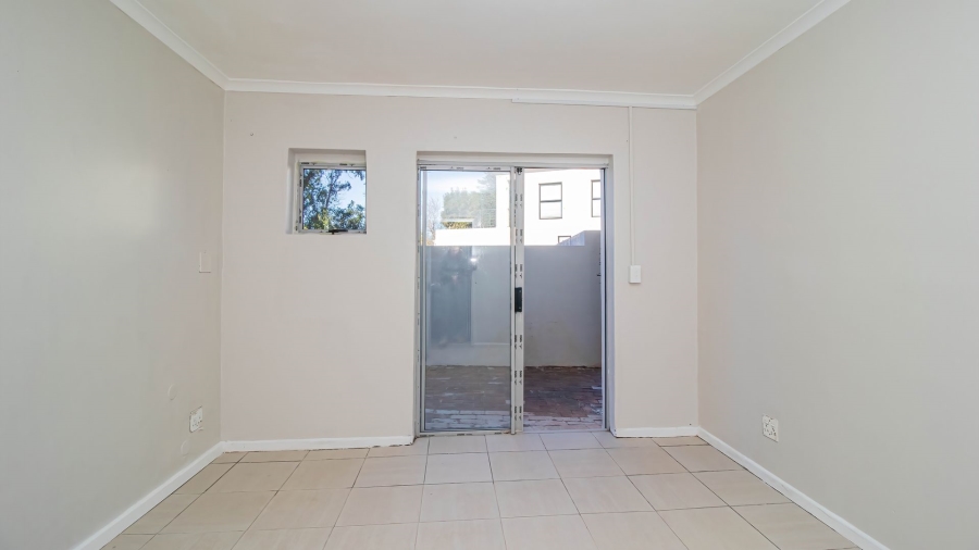 To Let 1 Bedroom Property for Rent in Bishopscourt Western Cape